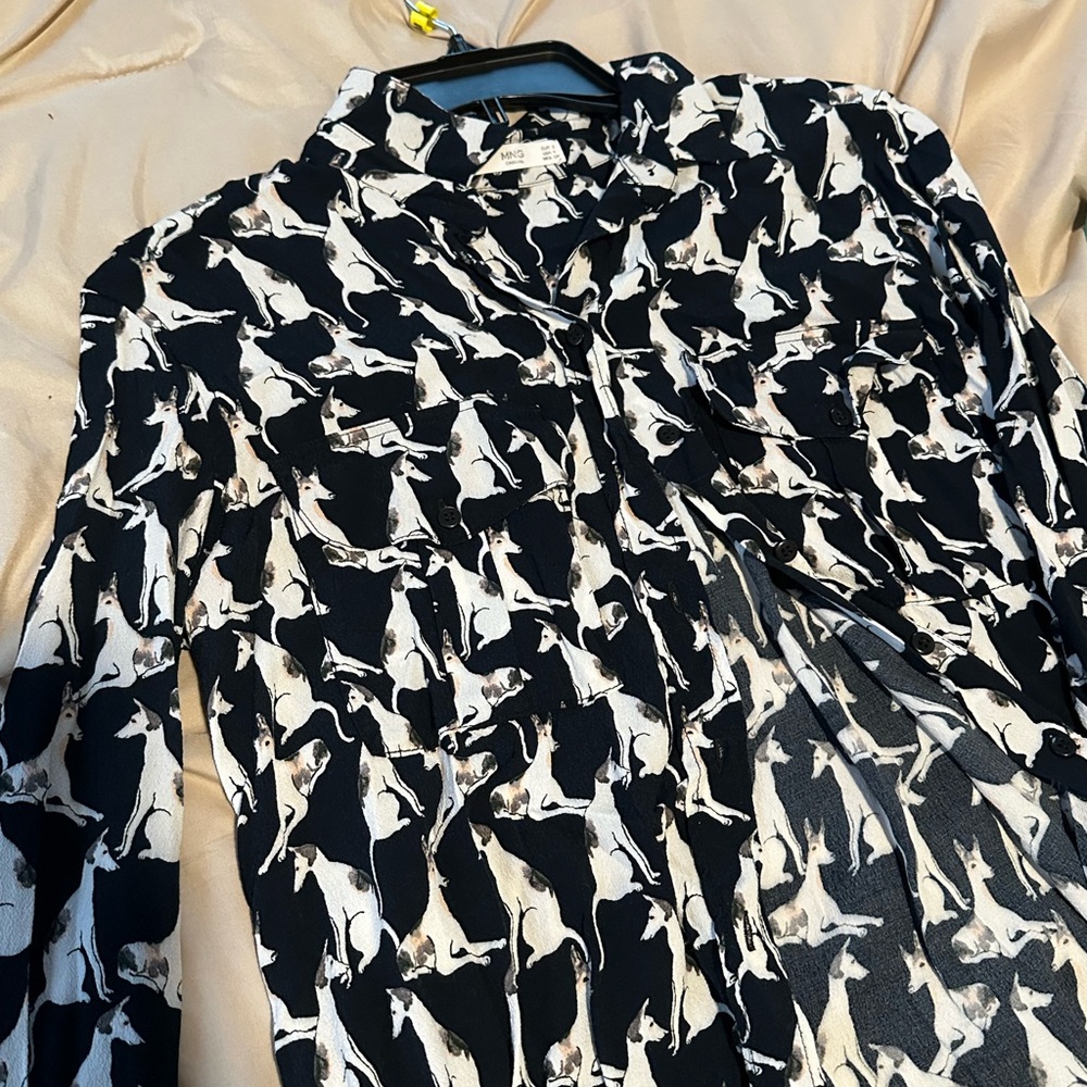 Long-sleeved button-up blouse. Dog print.